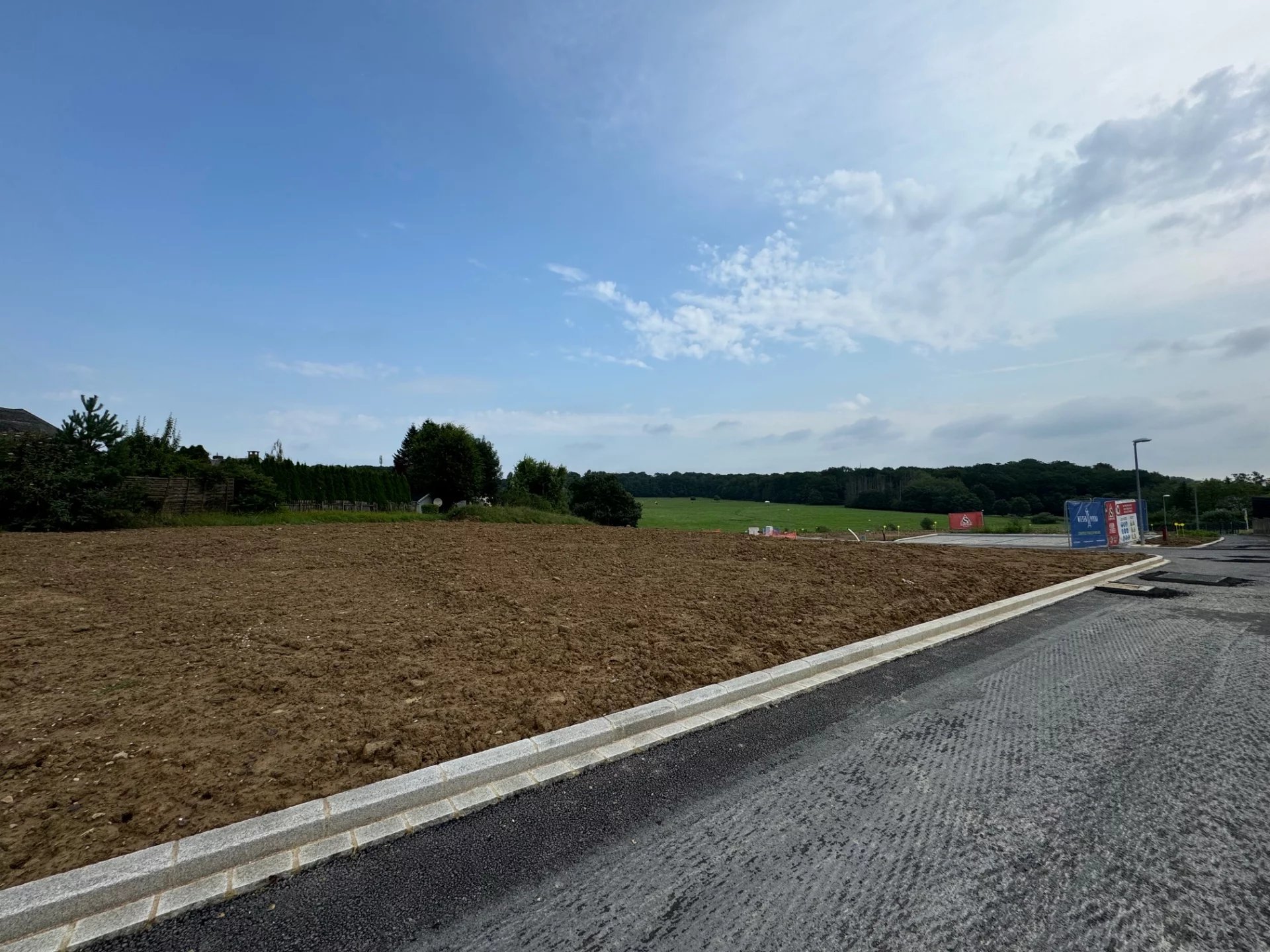 5 bedroom house for sale in Leudelange-Schleiwenhaff