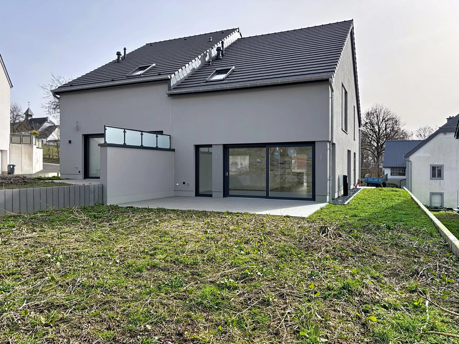Elegant new semi-detached house in Kalborn