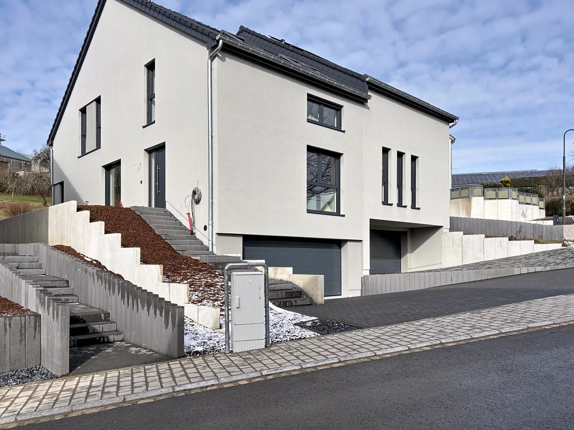 Elegant new semi-detached house in Kalborn