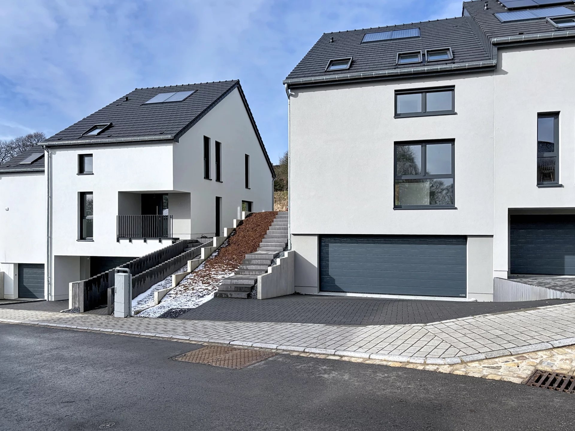 Élégante maison jumelée neuve à Kalborn